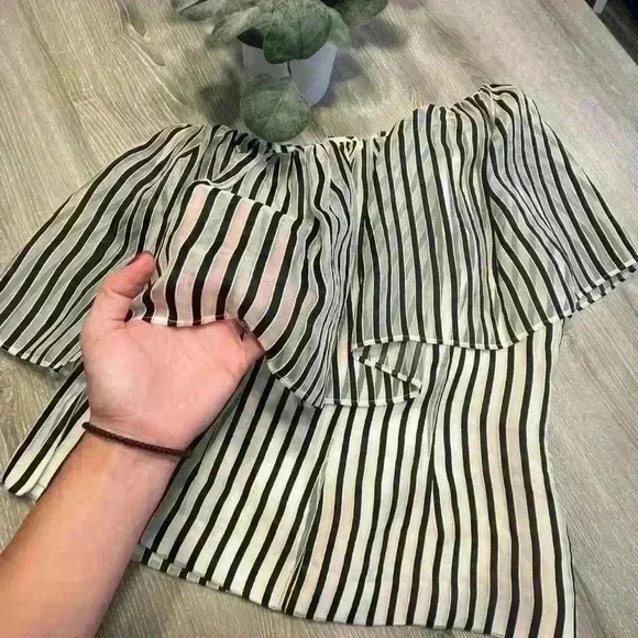 Doncaster Collection Striped Silk One shoulder top 6 - Picture 2 of 5